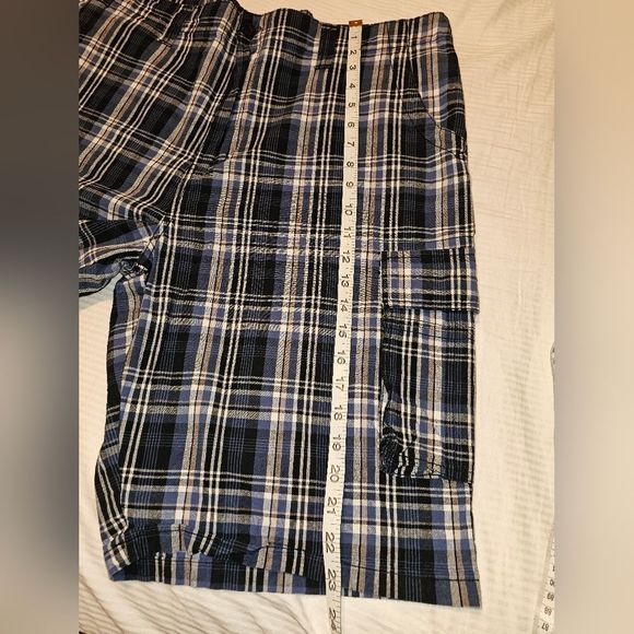 Mens 38 polo shorts plaid. - Picture 4 of 7